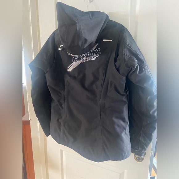 Skidoo women’s winter jacket - Picture 2 of 3
